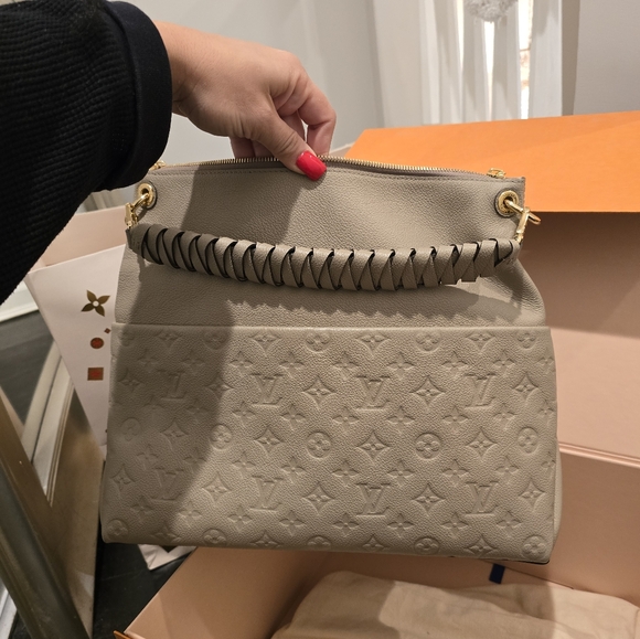 Louis Vuitton BRAND NEW Authentic Maida Beige Handbag - Picture 10 of 16